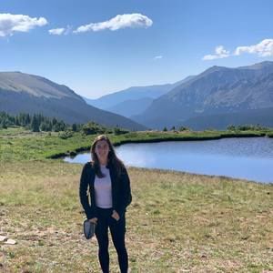 Meet your Posher, Madeleine